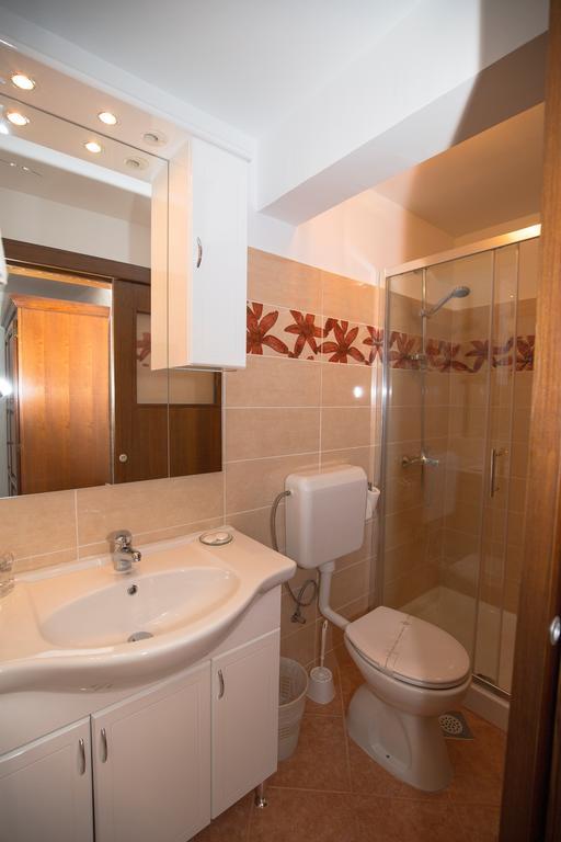 Apartment La Roza Funtana Luaran gambar
