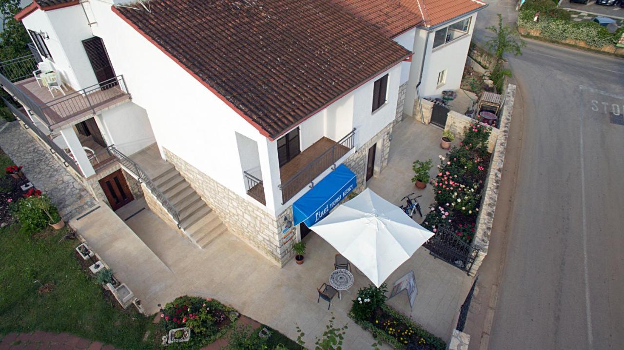 Apartment La Roza Funtana Luaran gambar