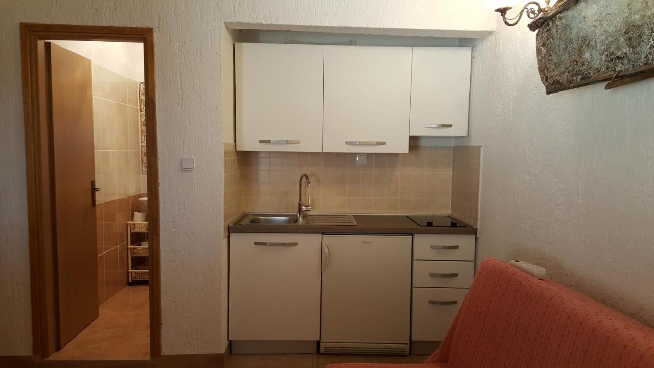 Apartment La Roza Funtana Luaran gambar